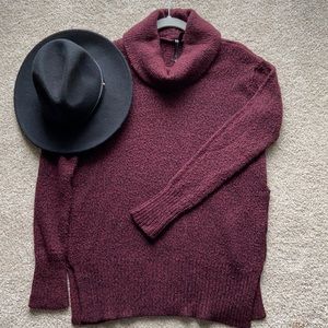 Turtle Neck Ribbed Maroon Sweater
